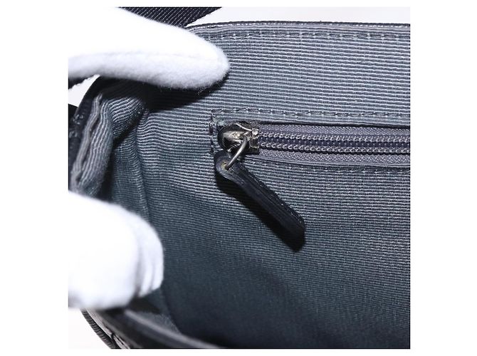 Borsa a tracolla Salvatore Ferragamo in pelle nera argento Auth ka5625 Nero - vista 20