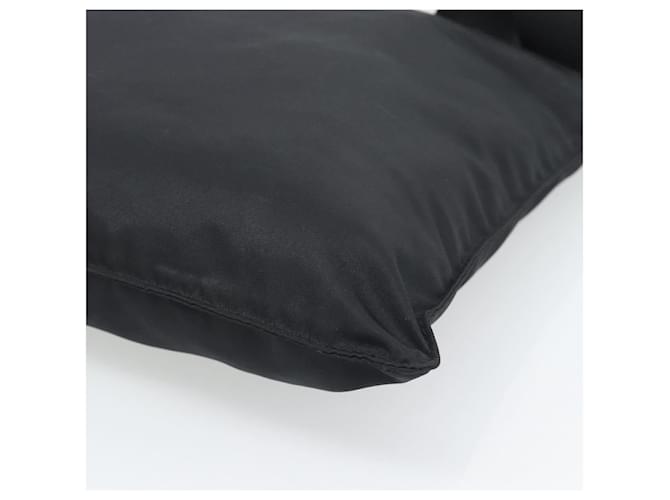 Borsa a tracolla PRADA Nylon Nero Argento Auth 196155A - vista 14