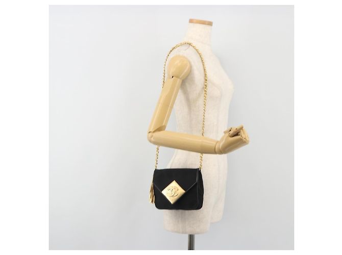 Borsa a tracolla CHANEL Matelasse con catena in raso nero e oro CC Auth 195338A D'oro - vista 26