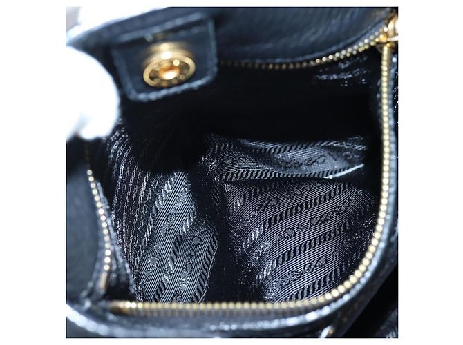 Borsa a Spalla PRADA Vittero Dino Leather Black Gold Auth 194765M Nero D'oro - vista 26