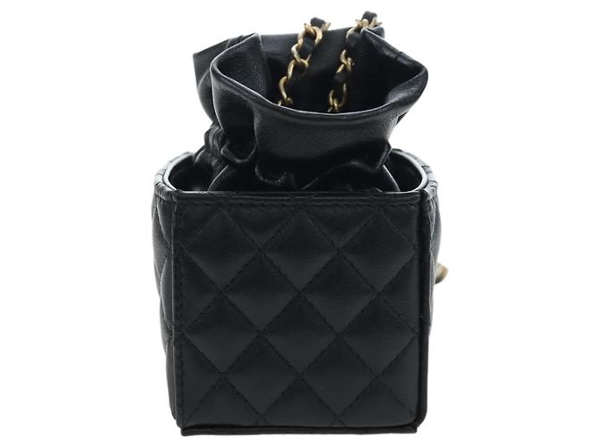 CHANEL Matelasse Chain Shoulder Pouch Lamb Skin Black Gold Tone CC Auth 196221M Nero - vista 2