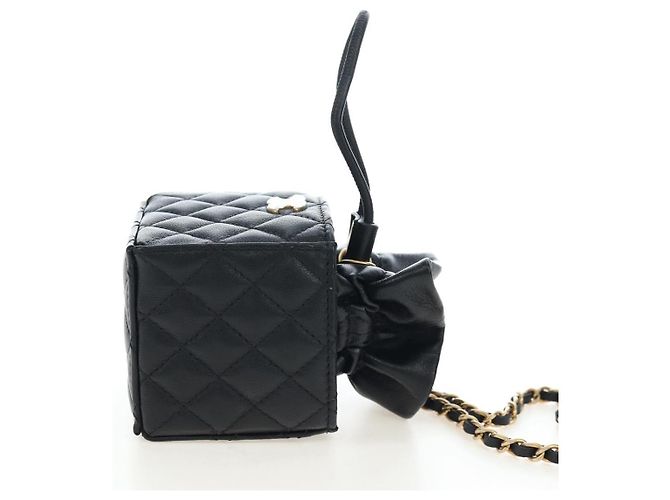 CHANEL Matelasse Chain Shoulder Pouch Lamb Skin Black Gold Tone CC Auth 196221M Nero - vista 4