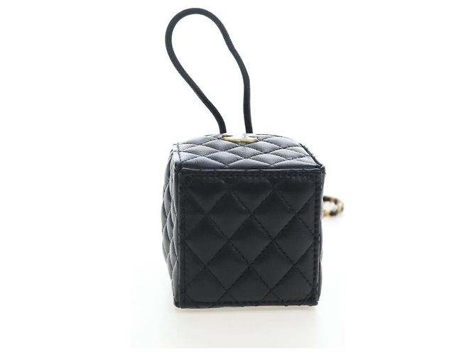 CHANEL Matelasse Chain Shoulder Pouch Lamb Skin Black Gold Tone CC Auth 196221M Nero - vista 5