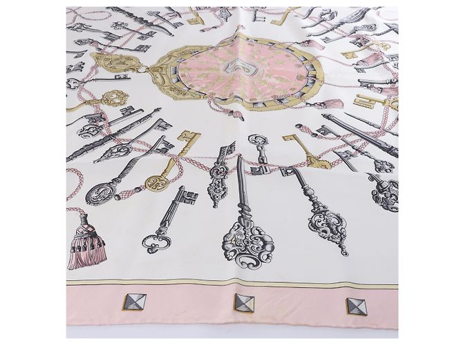 Bufanda de seda Carré 90 "LES CLES" de Hermès en rosa - vista 7