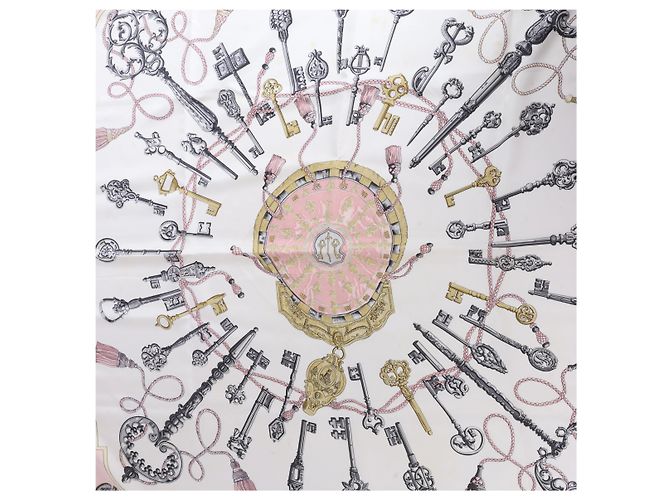 Bufanda de seda Carré 90 "LES CLES" de Hermès en rosa - vista 9