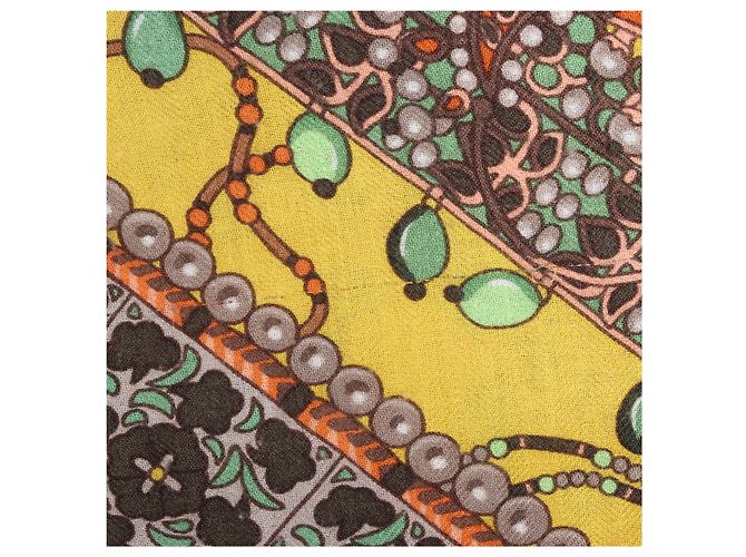 Hermès "PARURES DES MAHARAJAS" Stole Cashmere & Silk Carré Géant 140 Giallo - vista 15