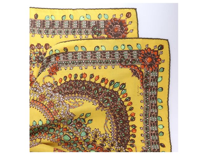 Hermès "PARURES DES MAHARAJAS" Stole Cashmere & Silk Carré Géant 140 Giallo - vista 2