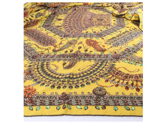 Hermès "PARURES DES MAHARAJAS" Stole Cashmere & Silk Carré Géant 140 Giallo - vista 6