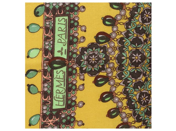 Hermès "PARURES DES MAHARAJAS" Stole Cashmere & Silk Carré Géant 140 Giallo - vista 8