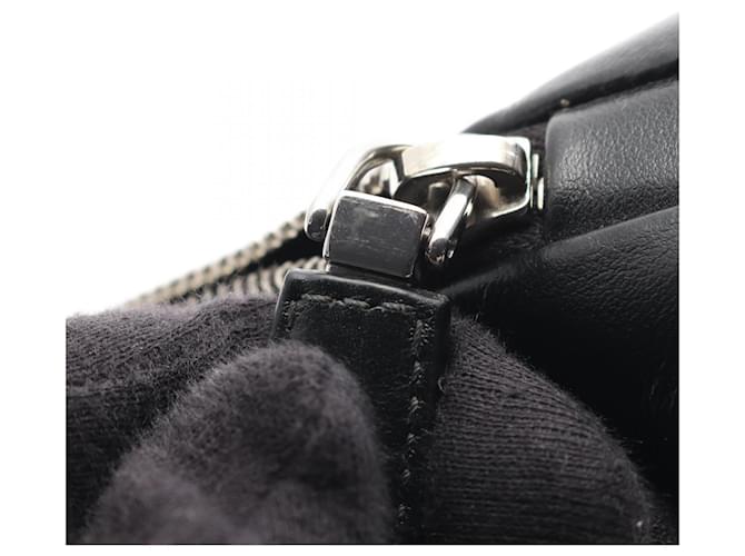 Prada Triangle Schultertasche Schwarz - Ansicht 6