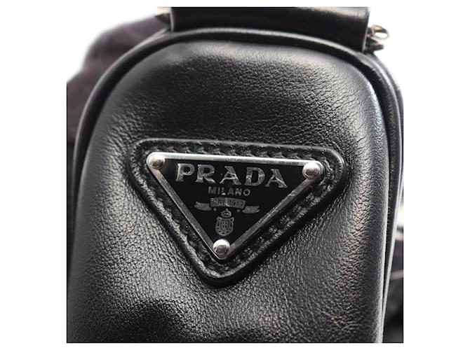 Prada Triangle Schultertasche Schwarz - Ansicht 7