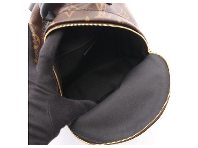 Zaino Mini Palm Springs Louis Vuitton Marrone Nero Monogramma - vista 3