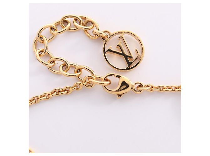 Bracciale Essential V Charm Louis Vuitton D'oro - vista 4