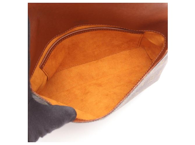 Borsa a tracolla Louis Vuitton Musette Tango Short Strap Monogram Marrone Monogramma - vista 3