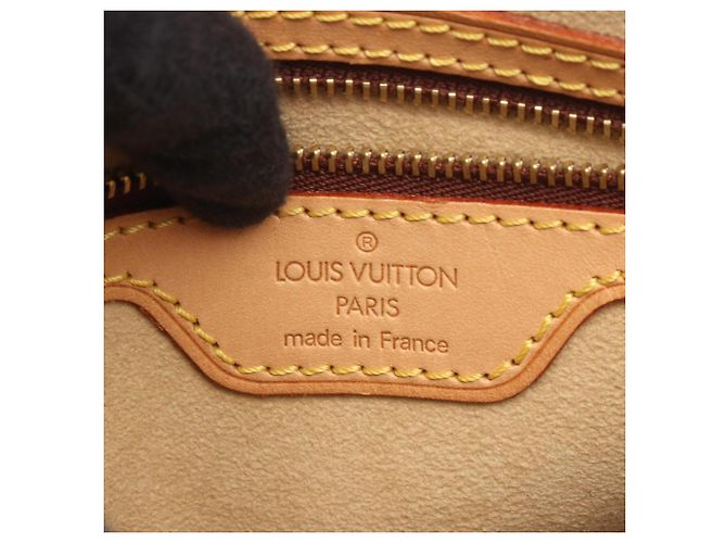 Bolso de Hombro Monograma Looping MM de Louis Vuitton Castaño - vista 4