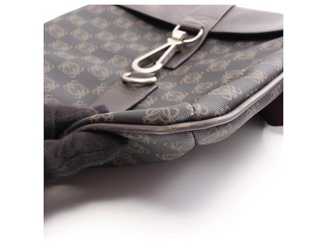 Borsa a tracolla Loewe Anagram Marrone Nero - vista 8