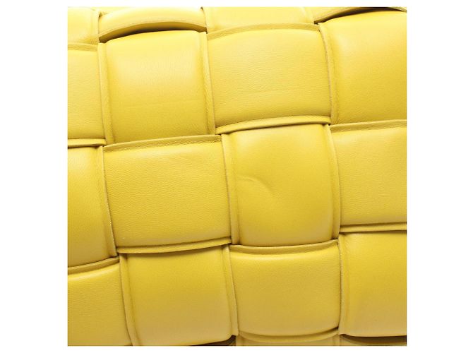 Bottega Veneta Borsa a tracolla Small Padded Cassette Giallo - vista 9