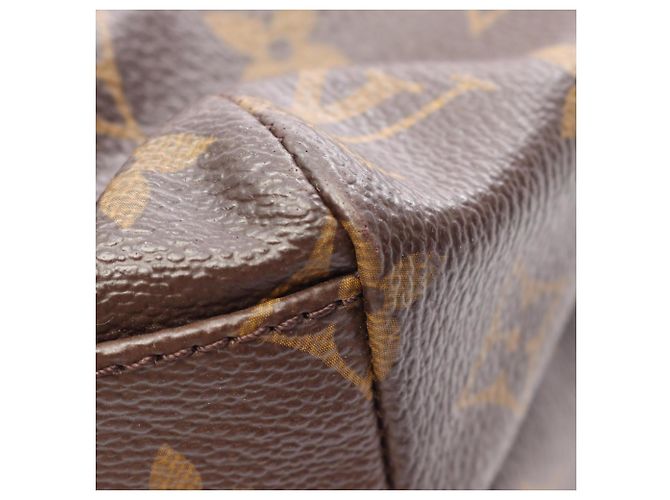Borsa Cabas Beaubourg Monogram Louis Vuitton Marrone Monogramma - vista 7