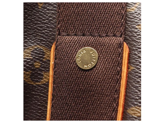 Borsa Cabas Beaubourg Monogram Louis Vuitton Marrone Monogramma - vista 8