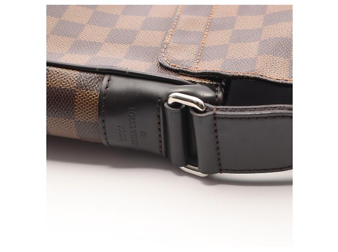 Borsa a tracolla Louis Vuitton District PM NM Marrone Nero Damier ebene - vista 12