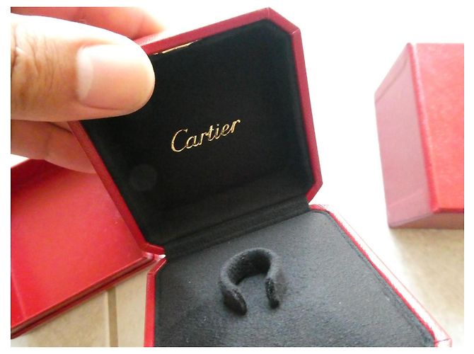Boîte à bague Cartier en cuir rouge Noir Doré - vue 3