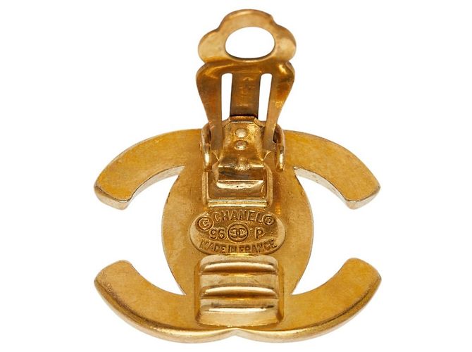 Timeless Orecchini vintage Chanel Coco Mark Turnlock Motif D'oro - vista 3