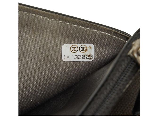 Borsa a tracolla Chanel Camellia Coco Mark Chain Nero - vista 11