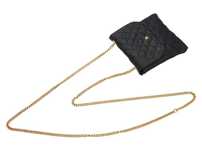 Borsa pochette Chanel Matelassé Coco Mark Mini Chain in raso nero - vista 4