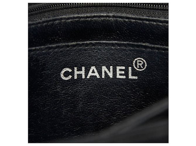 Borsa a tracolla Chanel Matelassé Coco Mark Nero - vista 12