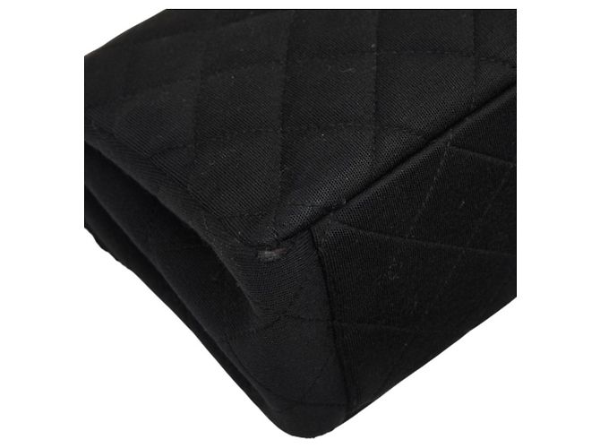 Borsa a tracolla Chanel Matelassé Coco Mark Nero - vista 7
