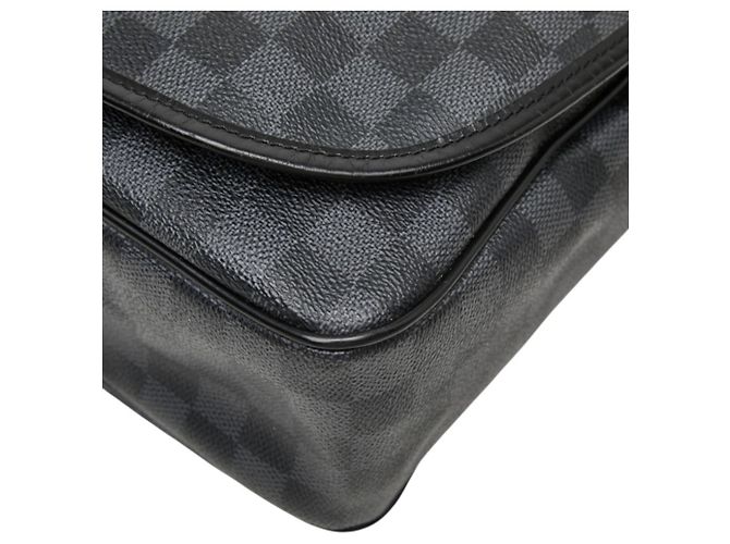 Borsa a tracolla Louis Vuitton Damier Graphite Daniel GM Nero - vista 5