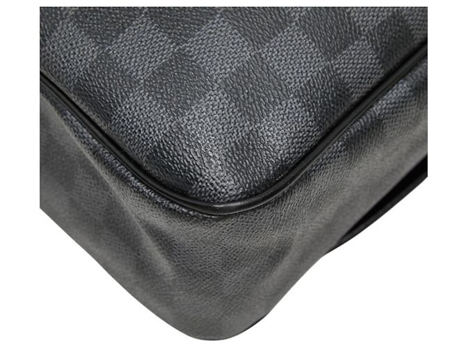 Borsa a tracolla Louis Vuitton Damier Graphite Daniel GM Nero - vista 7