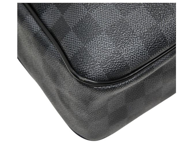 Borsa a tracolla Louis Vuitton Damier Graphite Daniel GM Nero - vista 8