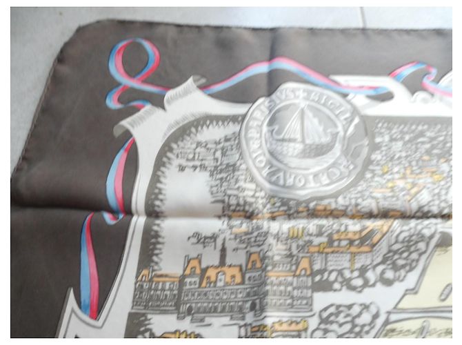 Hermès "La Cité de Paris" Seidentuch mit Box Braun Pink Weiß Blau Grau - Ansicht 5