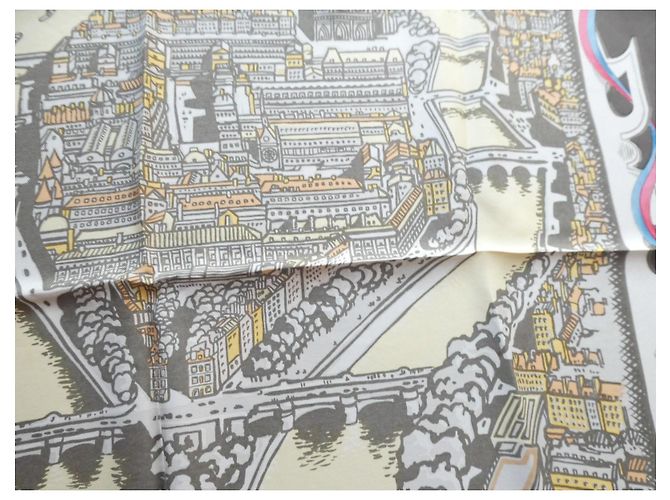 Hermès "La Cité de Paris" Seidentuch mit Box Braun Pink Weiß Blau Grau - Ansicht 7