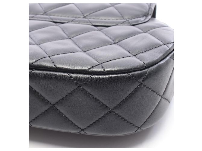 Borsa a spalla e manico superiore Chanel Matelassé in pelle d'agnello nera Nero - vista 6