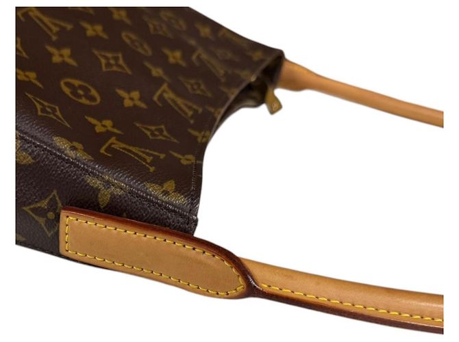 Borsa a tracolla Louis Vuitton Looping GM Monogram Marrone - vista 11