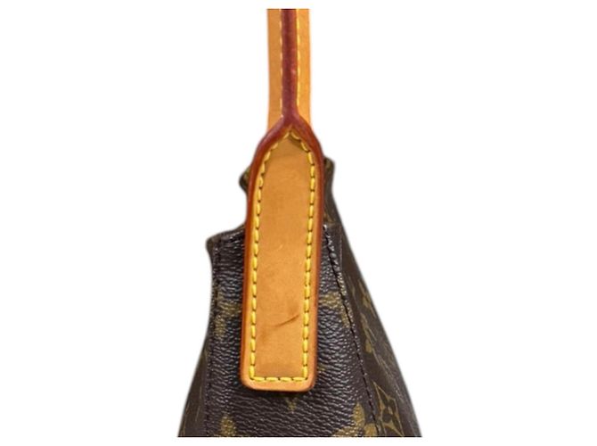 Borsa a tracolla Louis Vuitton Looping MM Monogram Marrone - vista 12