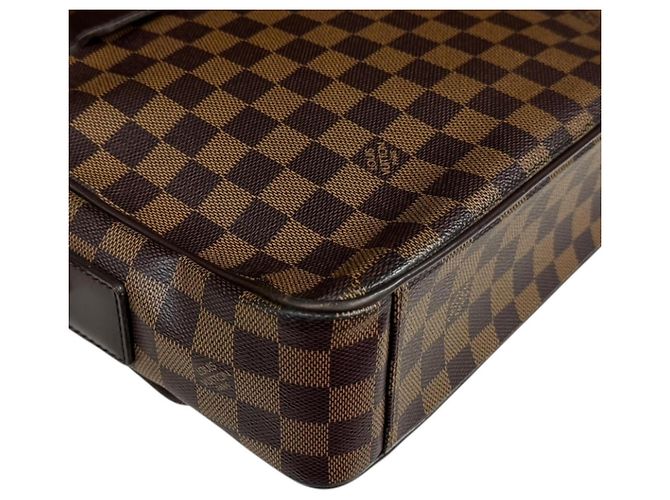 Borsa a tracolla Louis Vuitton Shelton MM Damier Marrone - vista 12