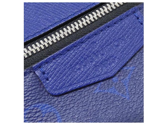 Louis Vuitton Taiga Rama Outdoor Messenger PM M30242 Borsa a tracolla Blu - vista 5