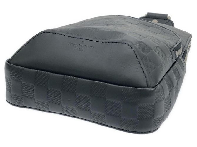 Borsa a tracolla Louis Vuitton Damier Infini Avenue Nero Damier ebene - vista 3