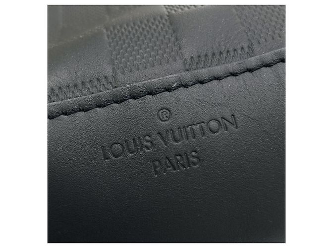 Borsa a tracolla Louis Vuitton Damier Infini Avenue Nero Damier ebene - vista 6