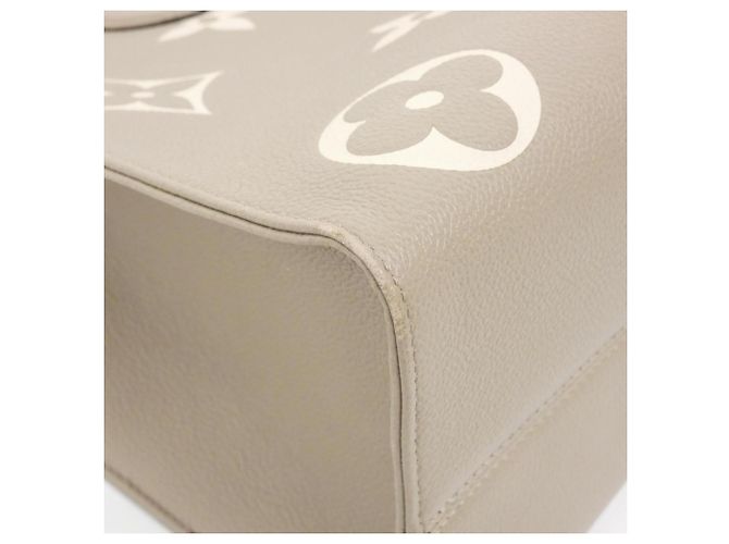 Borsa Louis Vuitton Bicolor Monogram Empreinte OnTheGo MM Multicolore Grigio Monogramma - vista 2