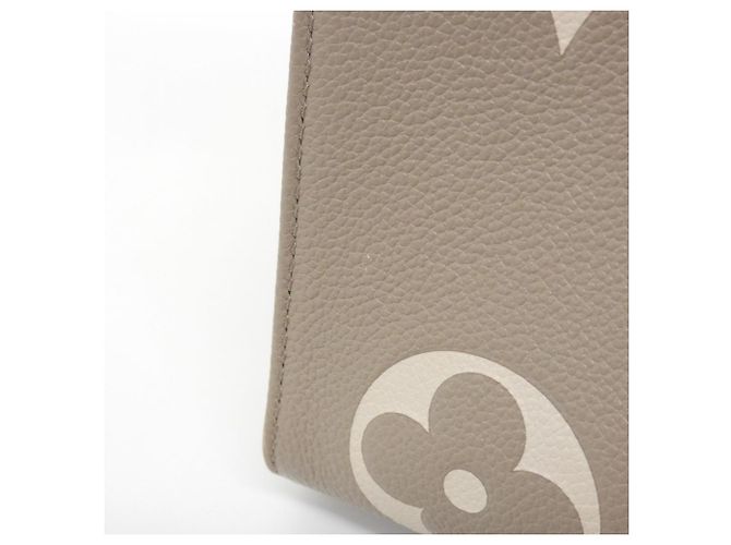 Borsa Louis Vuitton Bicolor Monogram Empreinte OnTheGo MM Multicolore Grigio Monogramma - vista 3