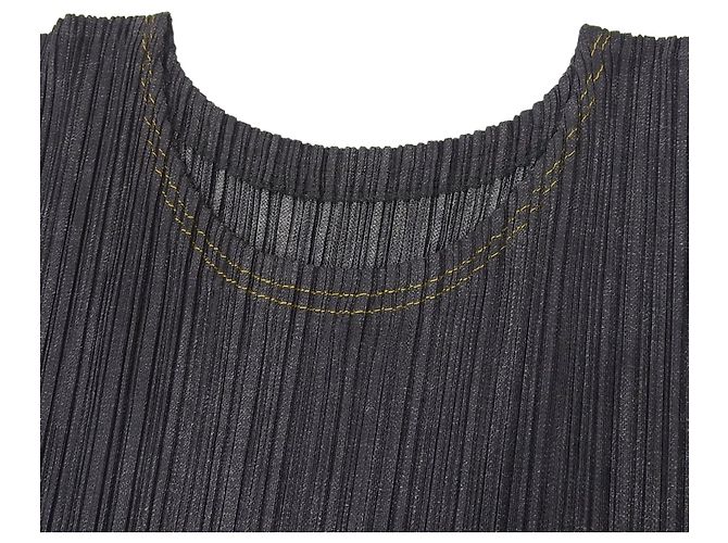 Issey Miyake PLEATS PLEASE Tunika aus Polyester Schwarz - Ansicht 3