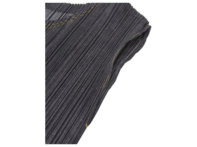Issey Miyake PLEATS PLEASE Tunika aus Polyester Schwarz - Ansicht 4