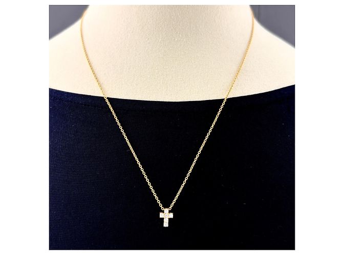 Collana con pendente a croce in oro giallo e diamanti Van Cleef & Arpels - vista 4
