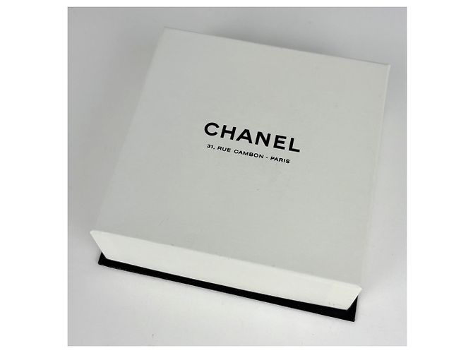 Orecchini a clip Chanel placcati oro con strass D'oro - vista 5