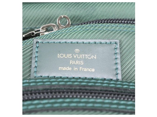Borsa a tracolla Louis Vuitton Taiga Portable Gibeciere - vista 11