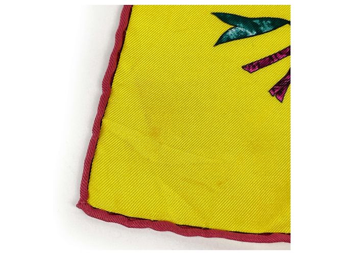 Hermès Foulard Hermes Carre 90 Pierres d' Orient et Occident Giallo - vista 3
